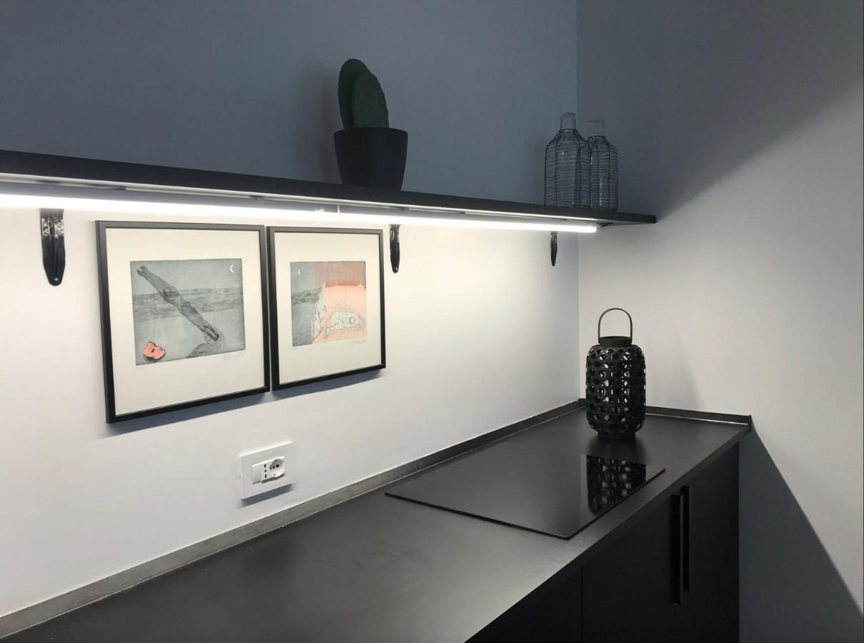 Bellhome 1 - Elegante Appartamento Nel Centro Di Bari Exterior foto