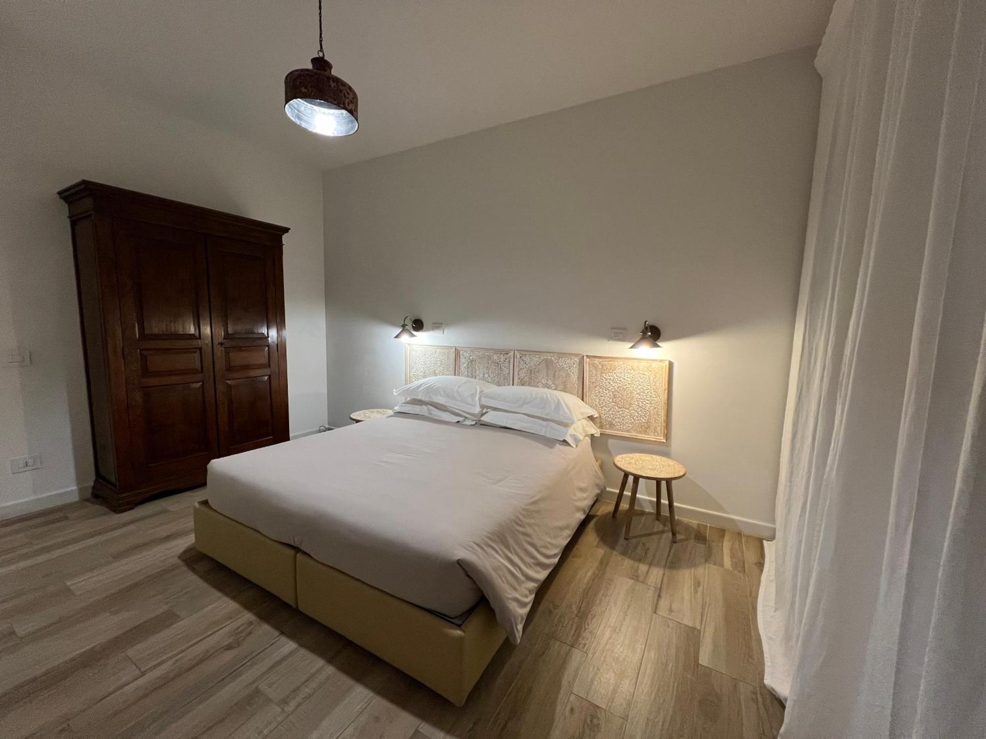 Bellhome 1 - Elegante Appartamento Nel Centro Di Bari Exterior foto